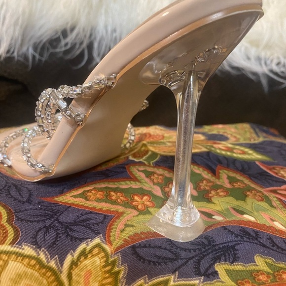 Azalea Wang blinged out heels Gorgeous - Picture 8 of 10